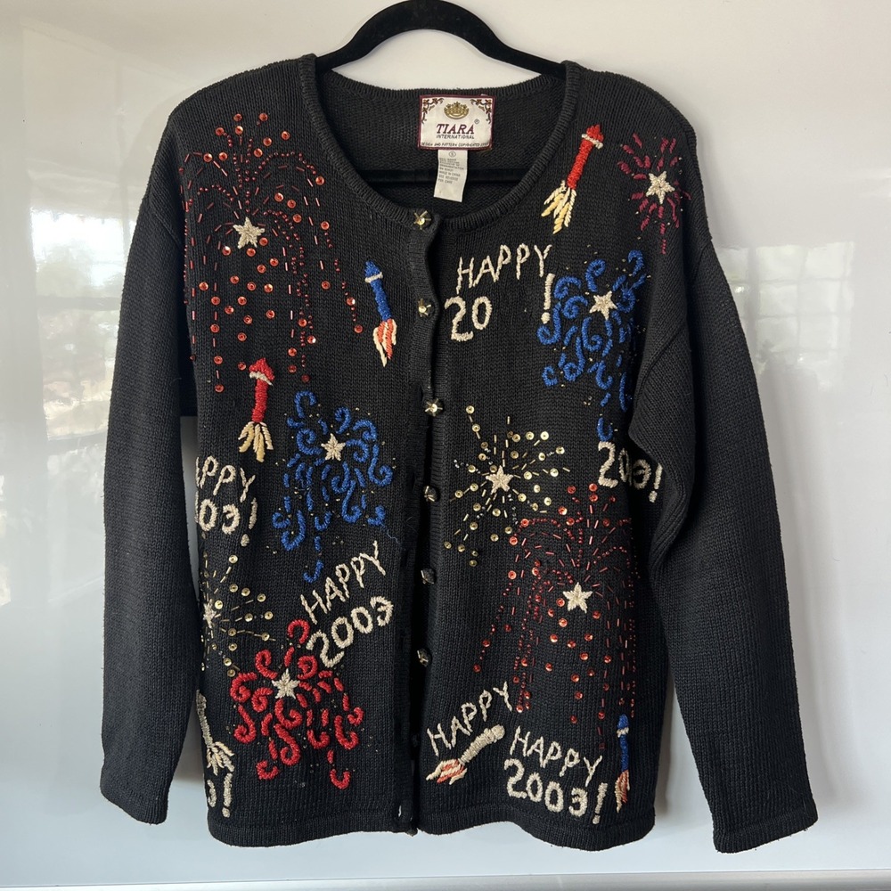 Vintage Clothing New Year Y2K Button Up‎ Sweater Tiara International Size Small